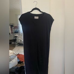 Black Everlane midi fitted t-shirt dress